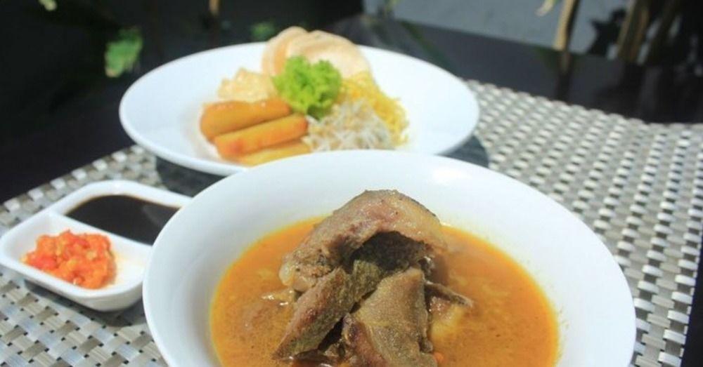 Quest Darmo - By Aston Surabaya