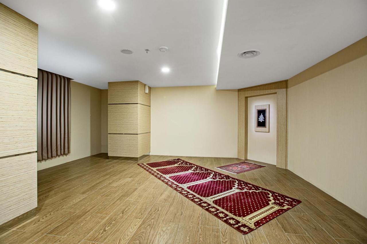 Hotel Quest Darmo - By Aston Surabaya