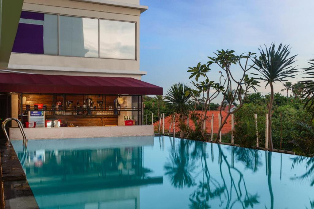 Quest Darmo - By Aston Hotel Surabaya