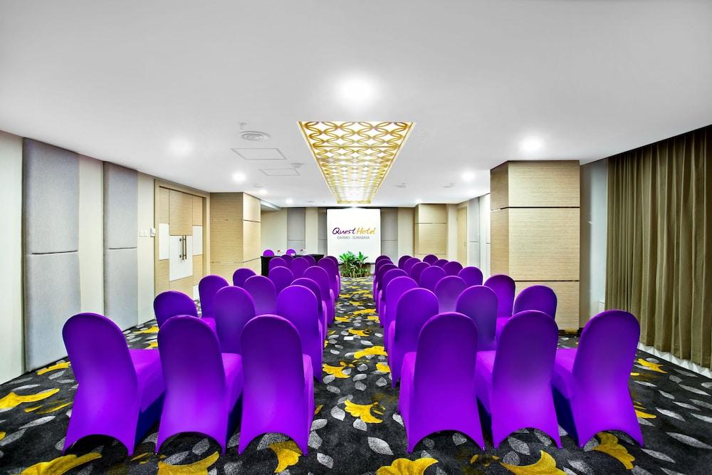 Quest Darmo - By Aston 3* Surabaya