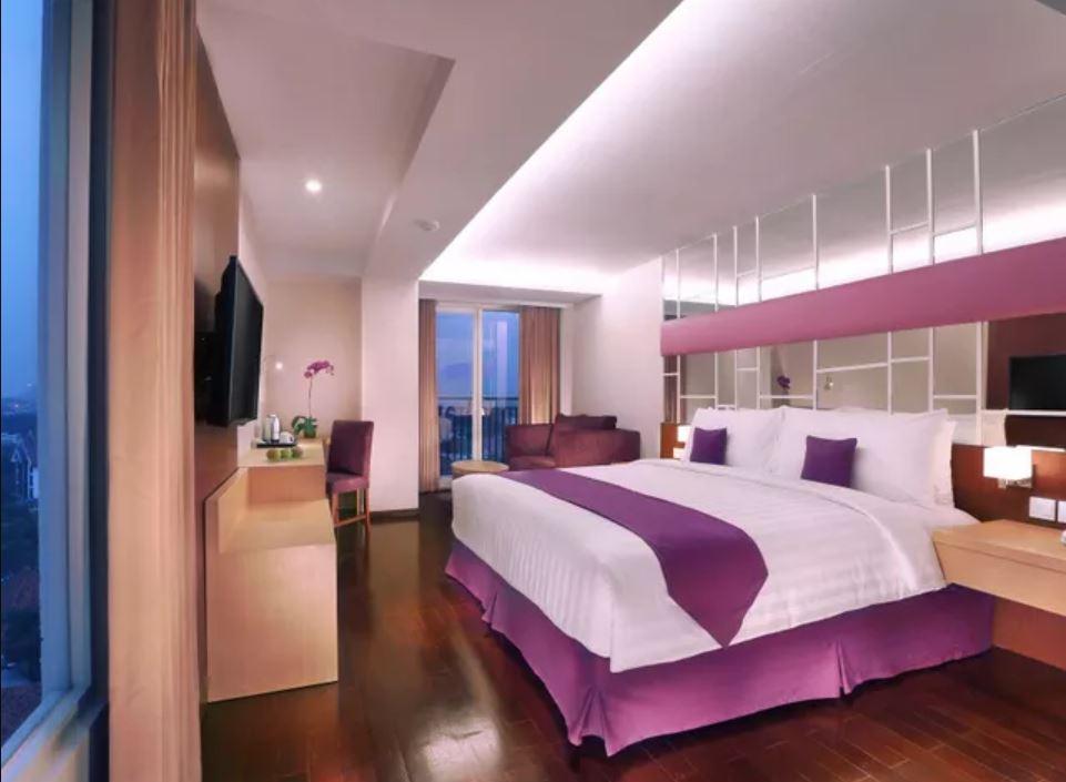 Quest Darmo - By Aston Surabaya