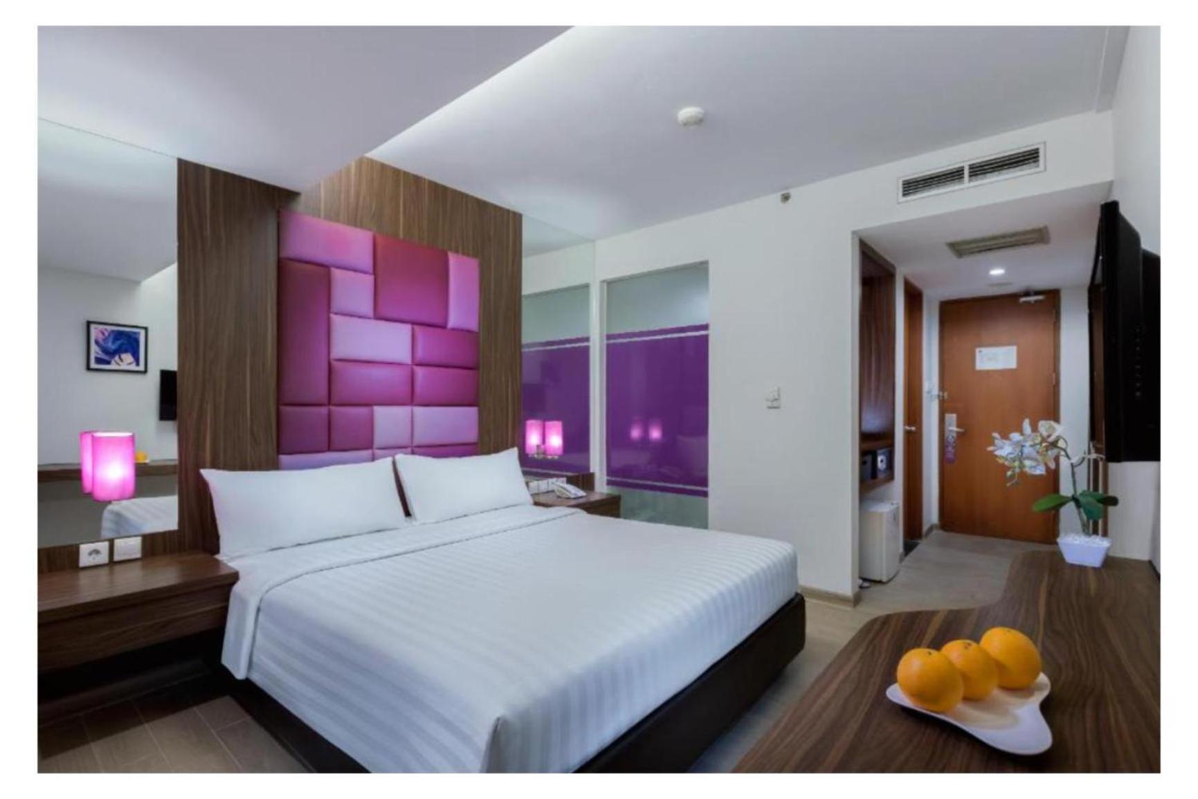Hotel Quest Darmo - By Aston Surabaya