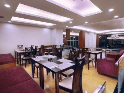 Quest Darmo - By Aston Surabaya
